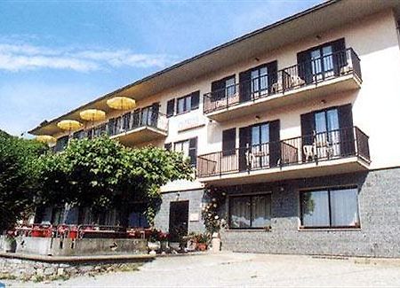 מאסינו ויסקונטי Hotel La Capannina מראה חיצוני תמונה
